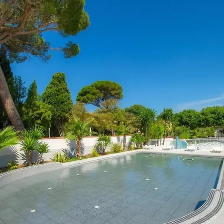 Camping Mobil Climatisé 3 - Parc Des 7 Fonts Agde