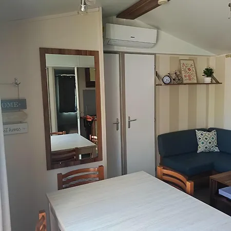 Mobil Climatise 3 - Parc Des 7 Fonts Campsite *
