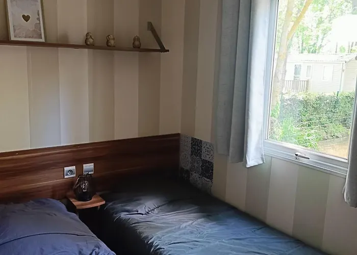 Mobil Climatise 3 - Parc Des 7 Fonts * אגדה